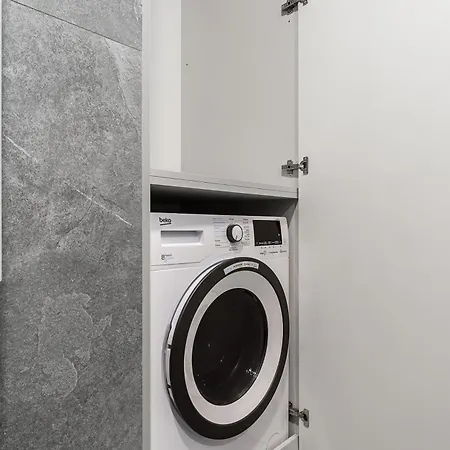 Luxury Mennica With Parking *