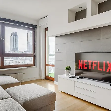 Luxury Mennica With Parking Warszawa