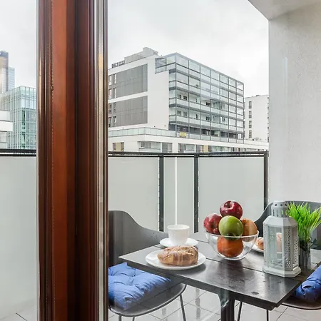 Luxury Mennica With Parking * Warszawa