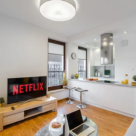 Luxury Mennica With Parking *