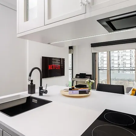 Luxury Mennica With Parking